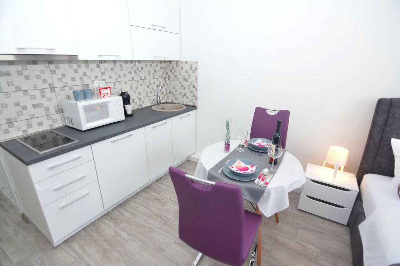 Small Oasis Apartment Tivat Kültér fotó